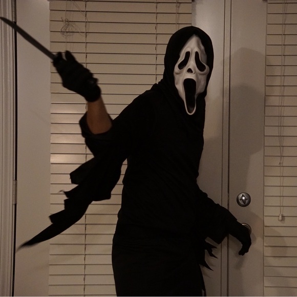 Ghostface Scream Cosplay Halloween Costume - Picture 1 of 2